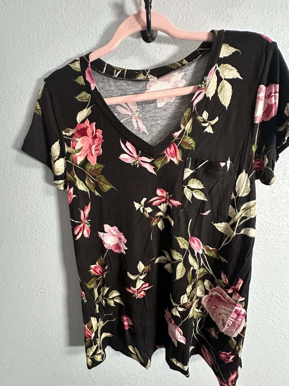Magic Fit Black Floral V-Neck Short Sleeve Pocket T-Shirt